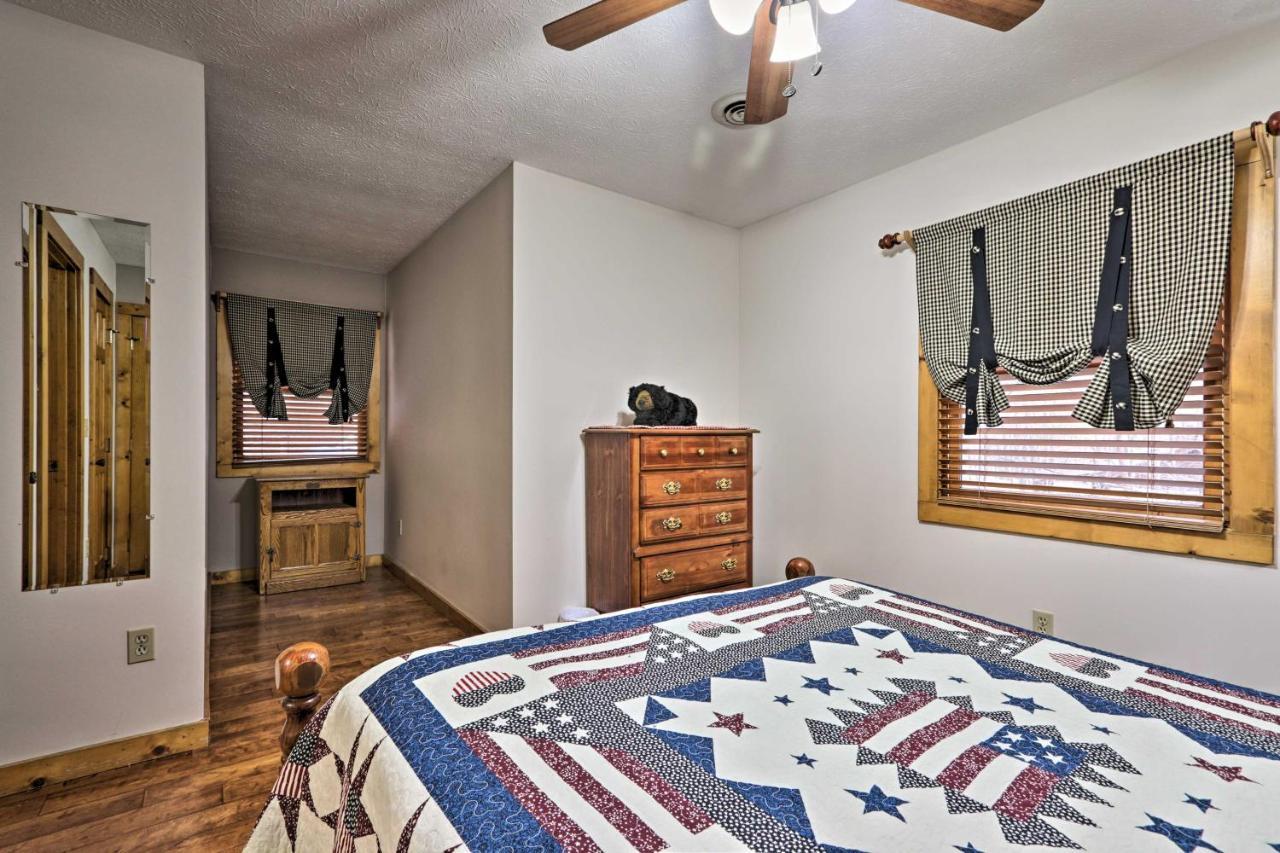 Pigeon Forge Cabin With Hot Tub, 12 Mi To Dollywood! Екстериор снимка