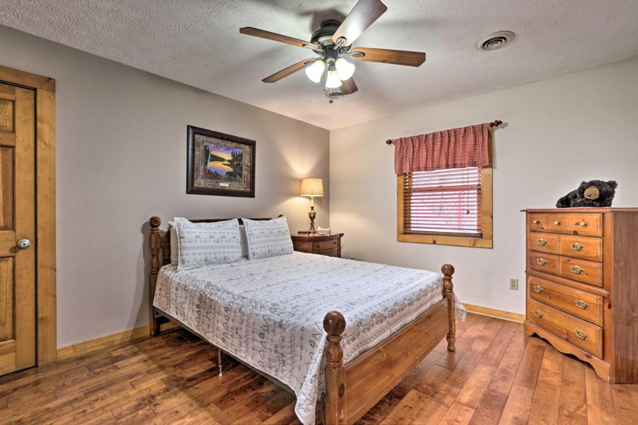 Pigeon Forge Cabin With Hot Tub, 12 Mi To Dollywood! Екстериор снимка